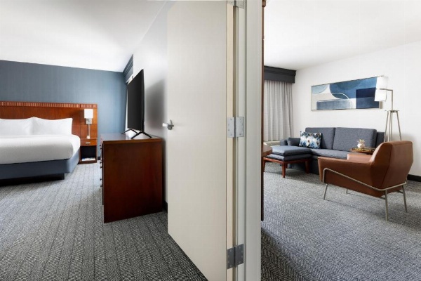 Courtyard By Marriott Las Vegas Stadium Area image 19